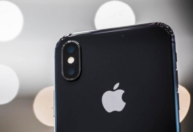   Ghostek     iPhone