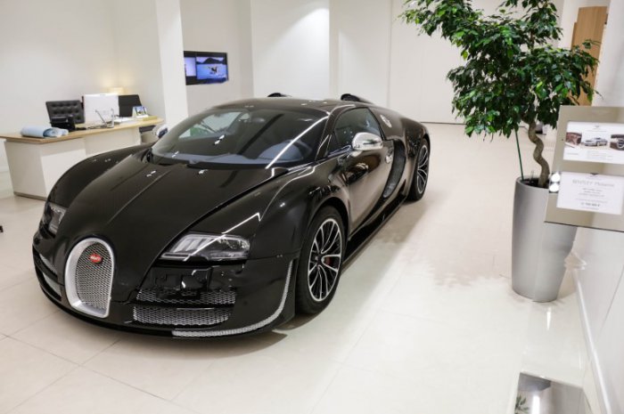 Bugatti    