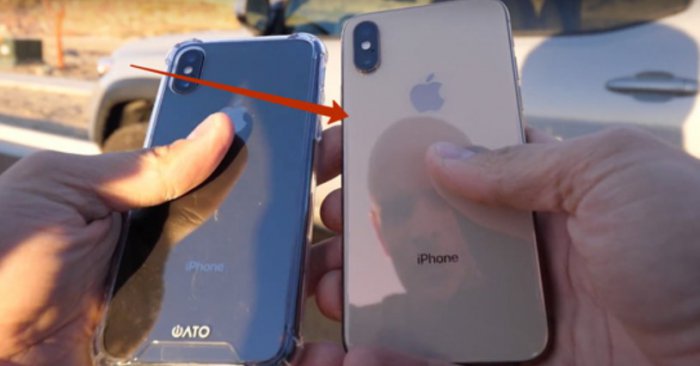 iPhone XS   