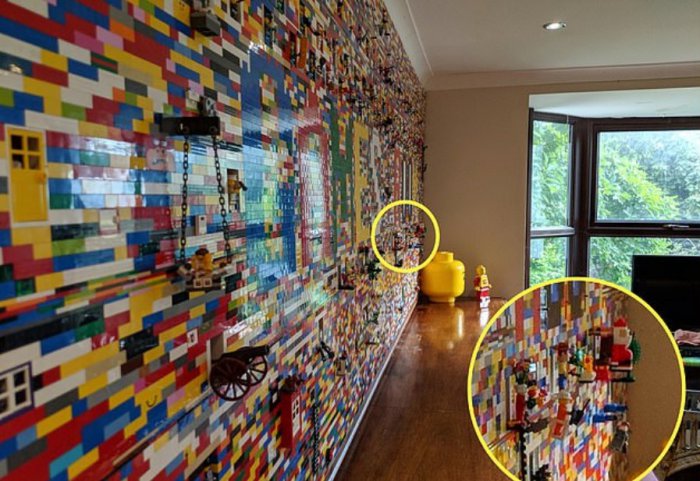   LEGO  2000  