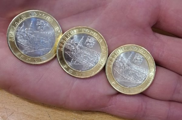     10 